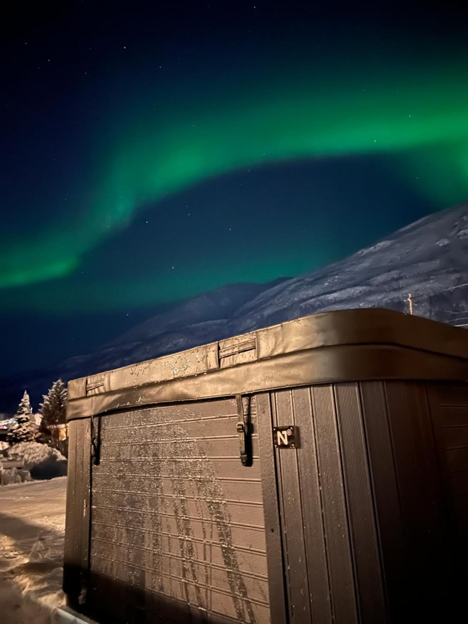 Alpan Apartments, Lyngenfjord Olderdalen Екстериор снимка
