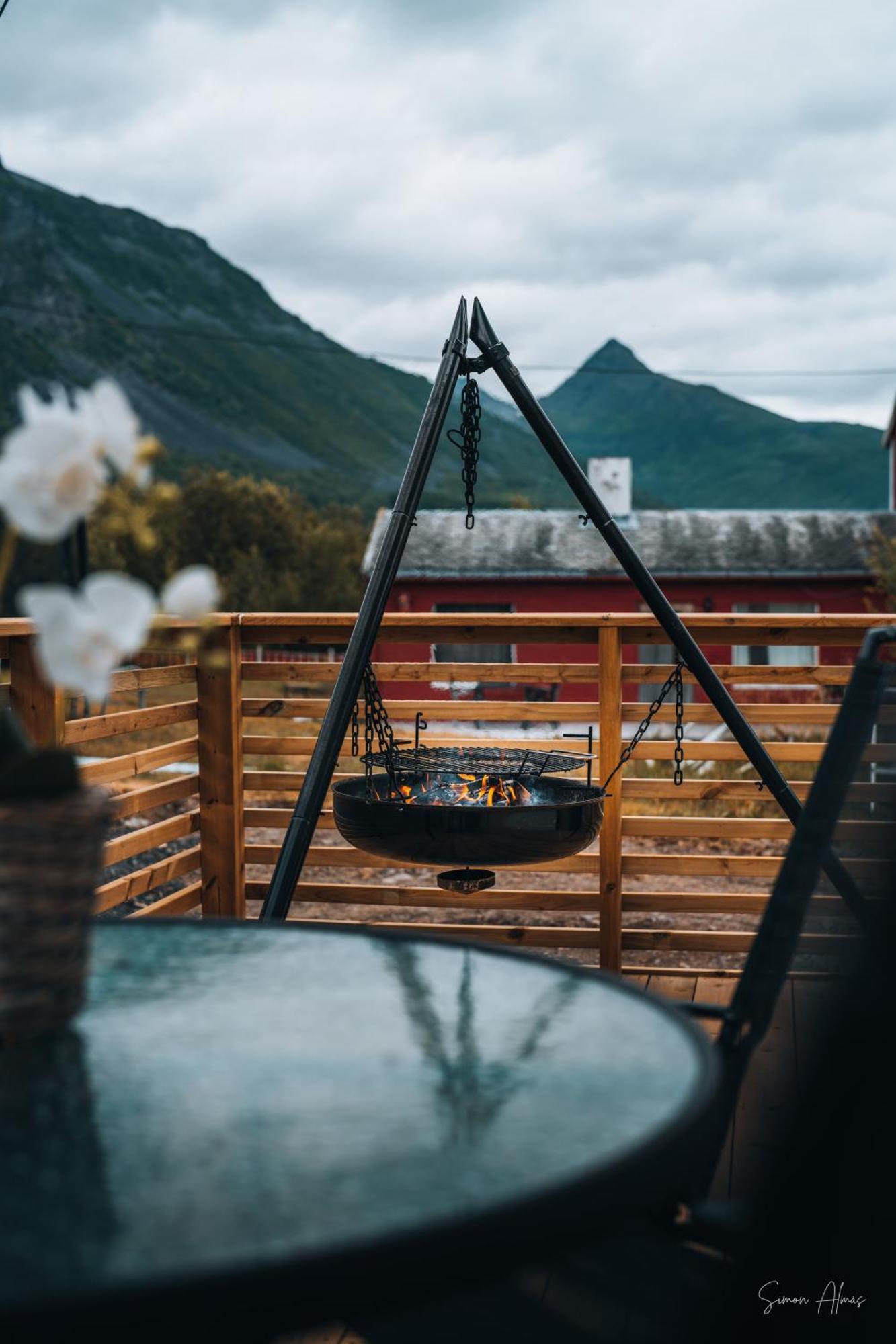 Alpan Apartments, Lyngenfjord Olderdalen Екстериор снимка
