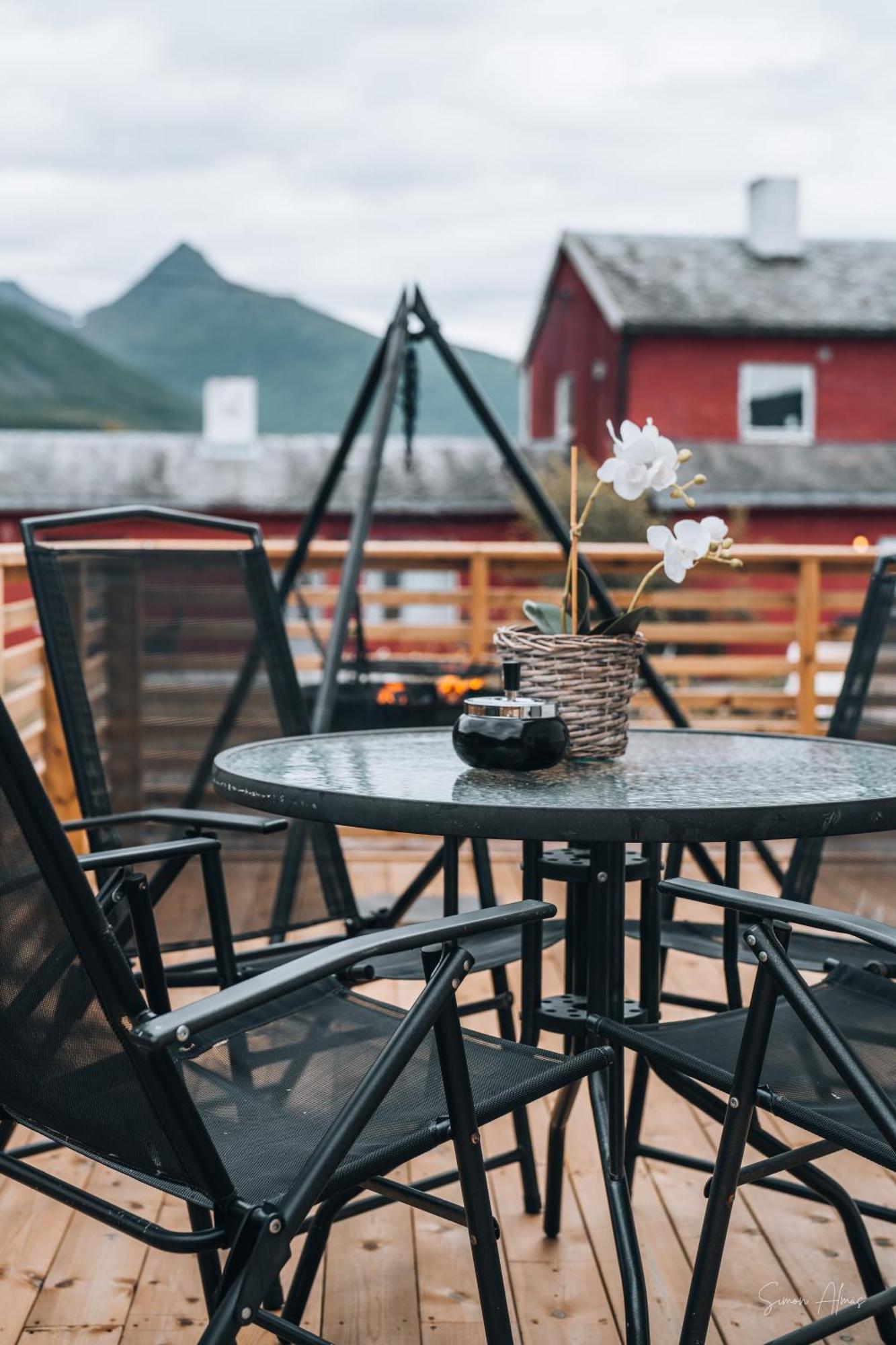 Alpan Apartments, Lyngenfjord Olderdalen Екстериор снимка